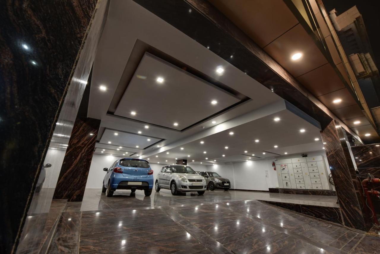 Hotel Golden Tree à Noida Extérieur photo