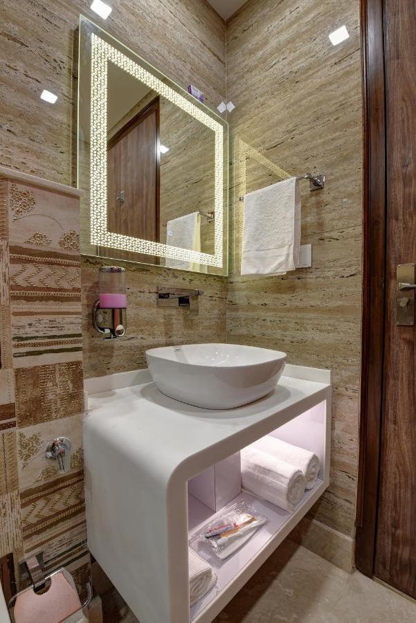 Hotel Golden Tree à Noida Extérieur photo