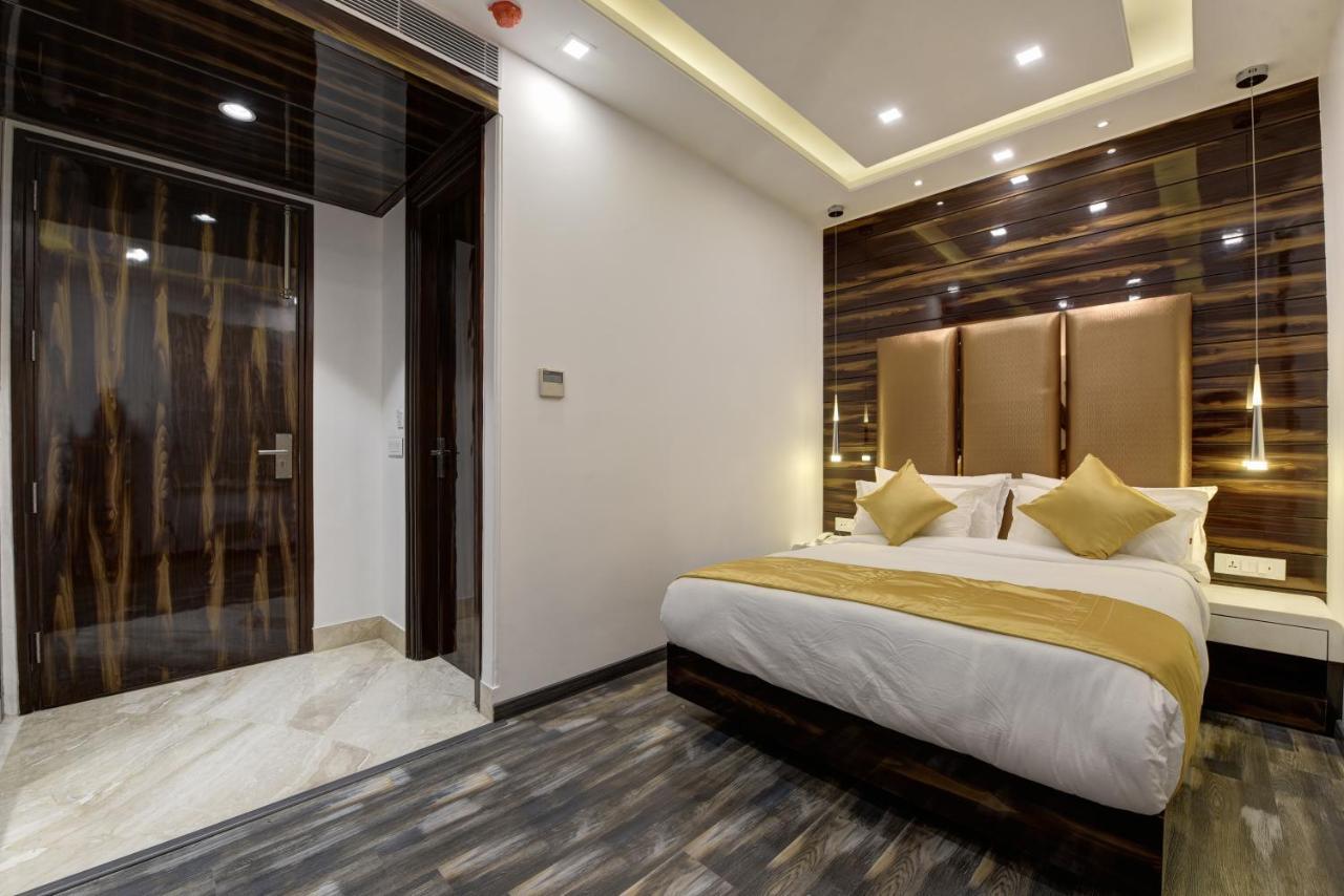 Hotel Golden Tree à Noida Extérieur photo