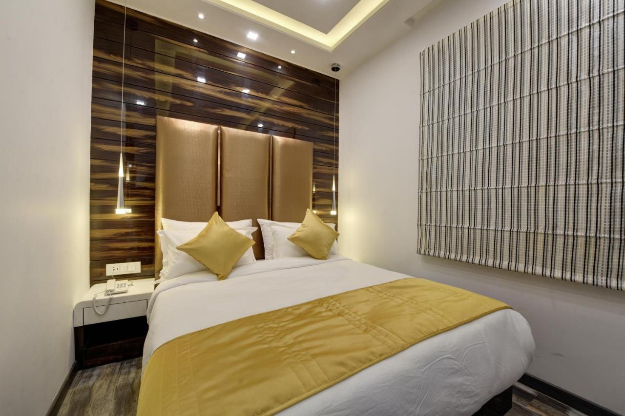 Hotel Golden Tree à Noida Extérieur photo